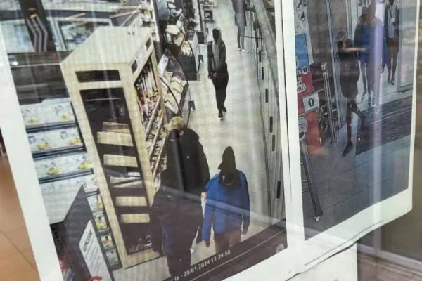 Un magasin affiche les photos des voleurs (et ils viennent se plaindre qu'on voit leur visage)