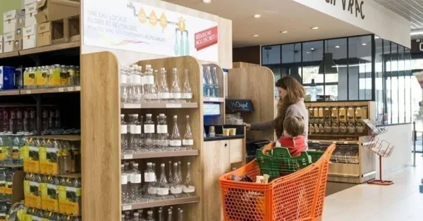 De l’eau en vrac dans les supermarchés pour en finir avec les bouteilles plastiques
